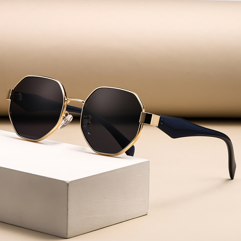 Occhiali da Sole Retrò con Mon - Men'S Fashion Round Glasses recensione e prezzo