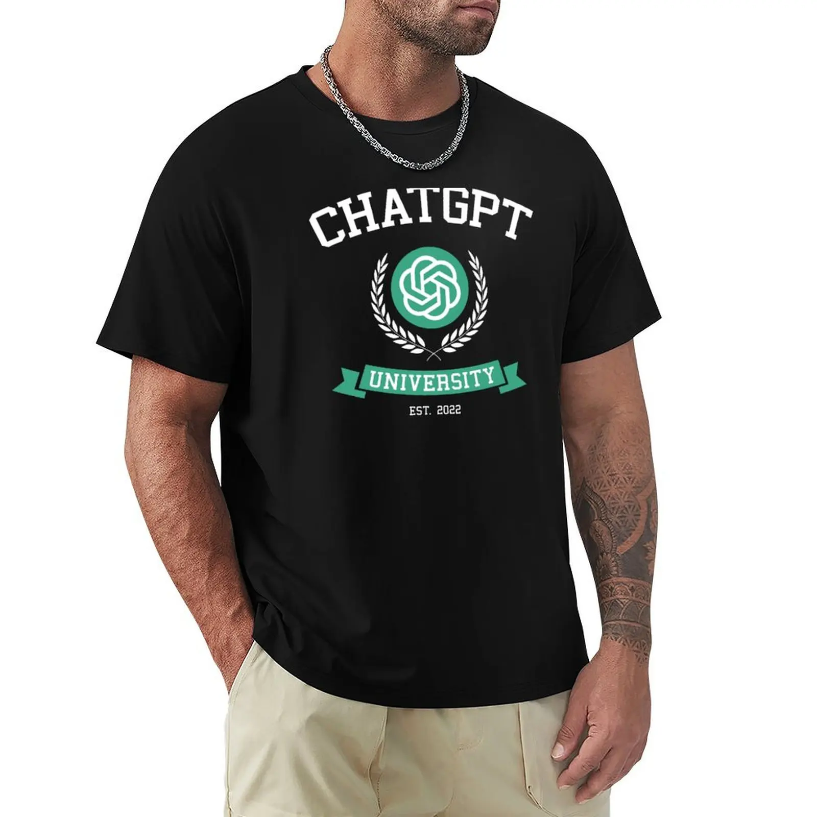 ChatGPT University - funny t s - Men'S Fashion University recensione e prezzo