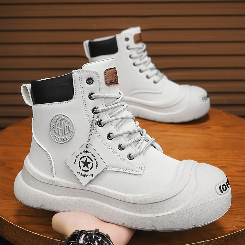 Pantaloncini Stivaletti Scarpe - Men'S Fashion News recensione e prezzo